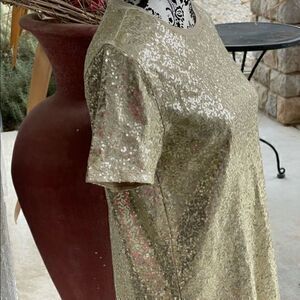 DKNY Sequined T-Shirt Women Party Gold Crew Neck Size Medium New.